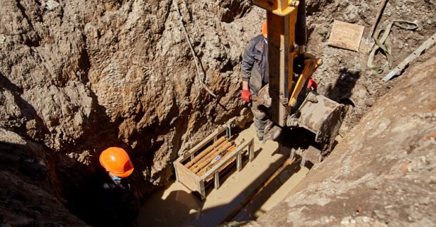 В Харькове водопроводные сети перекладывают без рытья траншей