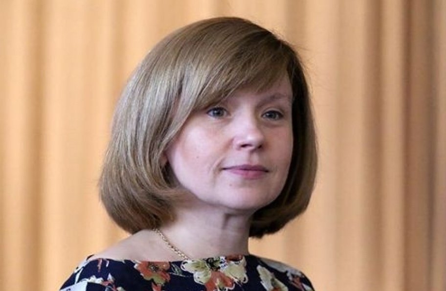 Новый и.о. министра образования получила зарплату большую, чем ее предшественница Новосад