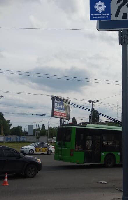 В Харькове водитель Hyundai не пропустил вперед Chevrolet (фото)