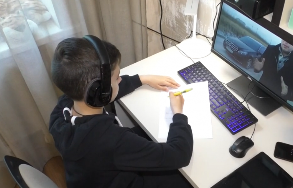Десятирічний хлопчик, який знає про автівки все: історія незвичайного харківського блогера (відео)