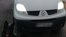 В Песочине полицейская собака обнаружила наркотики в автомобиле (фото)