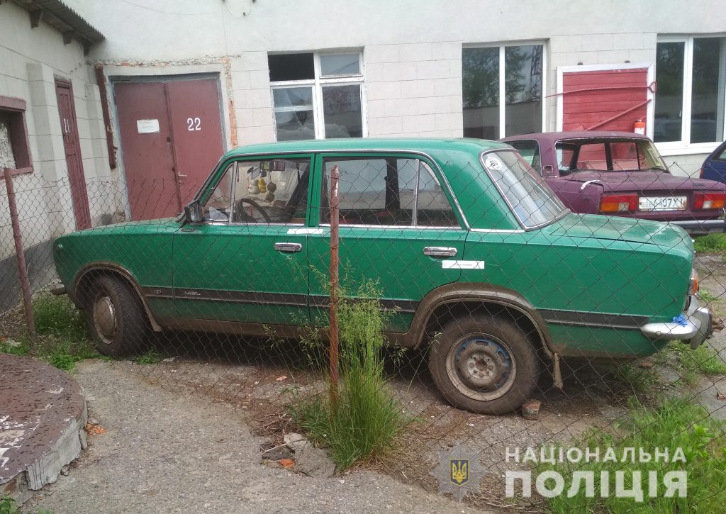 Поліція Харківщини затримала чоловіка, який викрав автівку