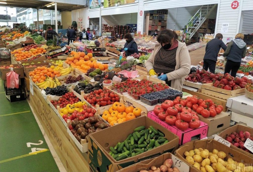 В Украине заработали 555 продовольственных рынков