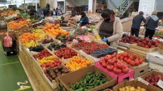 В Украине заработали 555 продовольственных рынков