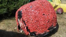 В Харьковском горсовете решили купить бетонные ягоды