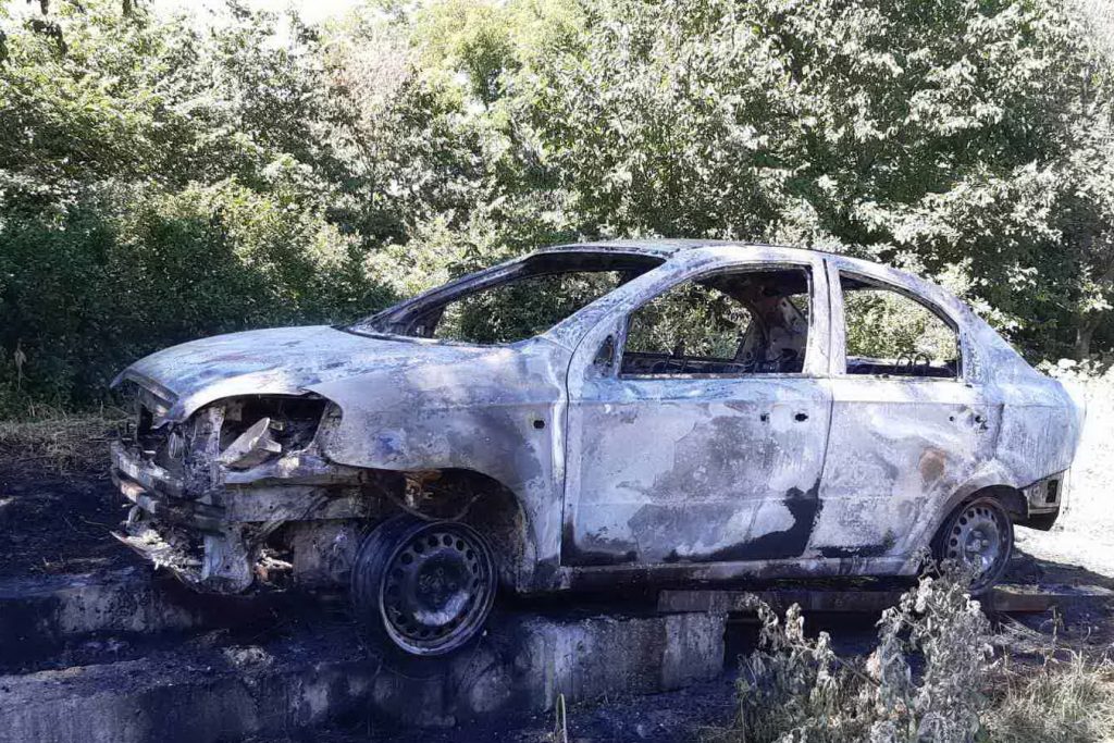 На Харьковщине пострадал владелец горевшего автомобиля (фото)