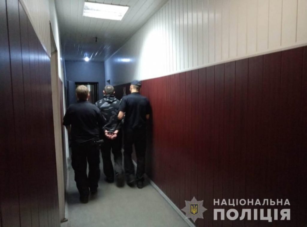 В Харьковской области мужчина изнасиловал 50-летнюю женщину
