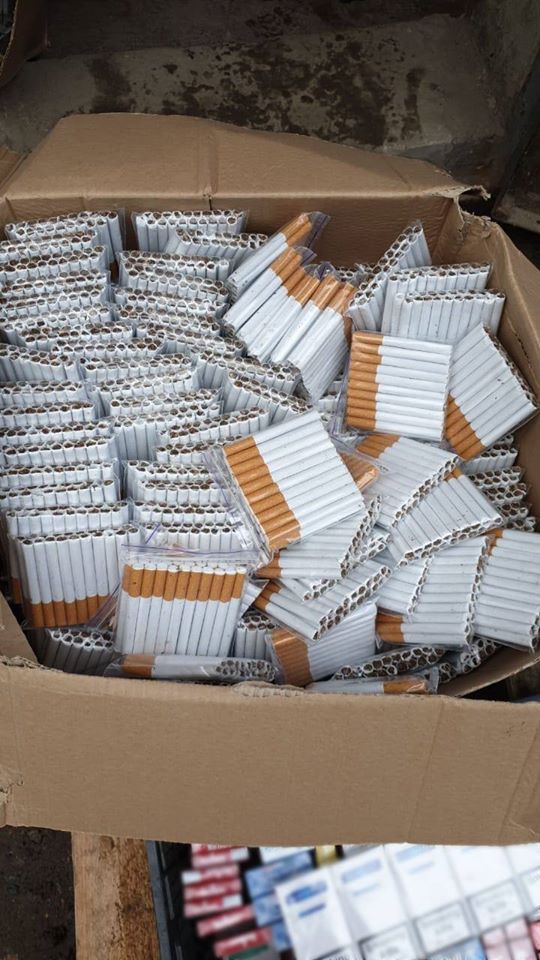 Подробности о задержании контрабандистов с 50 тыс. пачек сигарет — полиция (фото)
