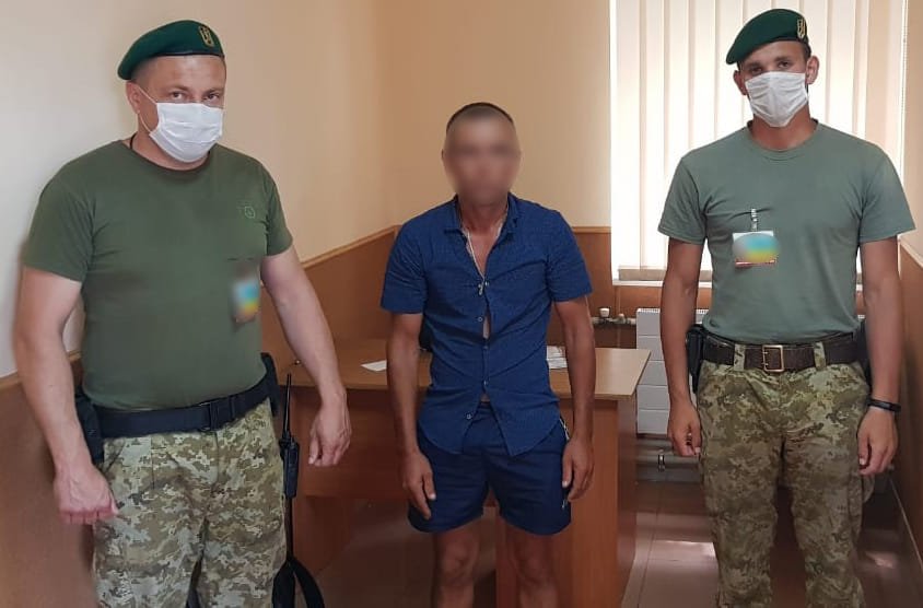 На Гоптовке задержали молдованина, который хотел в РФ скрыться от украинского правосудия (фото)