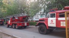На проспект Тракторостроителей приехали пожарные