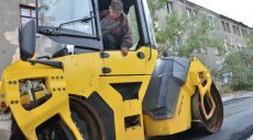Дорожники ремонтируют главную магистраль Большой Даниловки