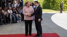 Донбасс и ситуация с G7: подробности разговора Зеленского и Меркель