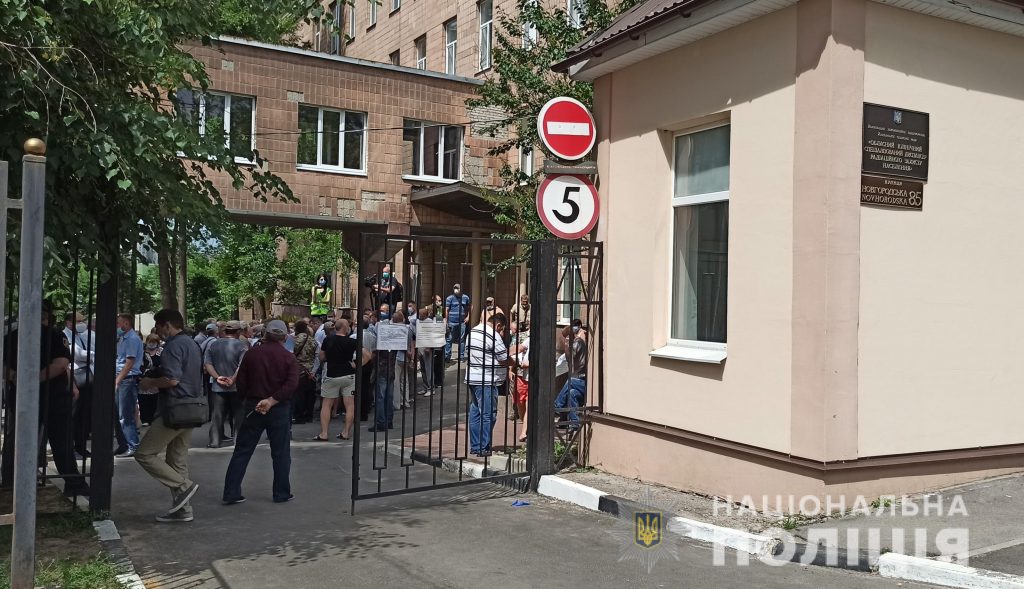 68-летний полтавчанин задержан по подозрению в избиении харьковских полицейских