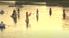 У сквері «Стрілка» відбувся етноперформанс на воді (відео)