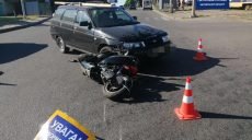 На Тракторостроителей в ДТП пострадал водитель мопеда (фото)