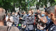 В Харькове активисты протестуют возле здания обуправления полиции