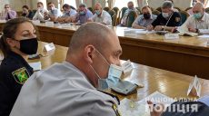 Полиция в Харькове усиливает проверки кафе, рынков и пляжей