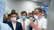 Из-за заражения жены COVID-19 Зеленский перешел на особый режим работы