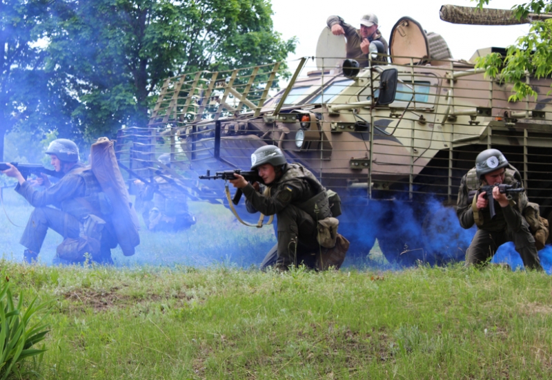 На Харьковщине нацгвардейцы провели тактико-специальные занятия (фото)