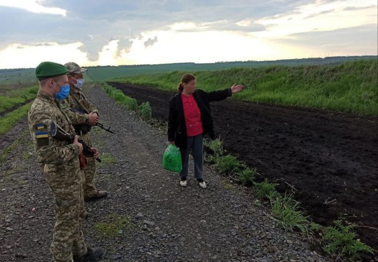 Женщина из России «случайно» пересекла границу Украины