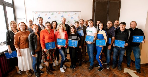 Представители спортфедераций Харькова получили сертификаты после курса маркетинга