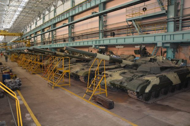 На заводе имени Малышева двое сотрудников заразились коронавирусом