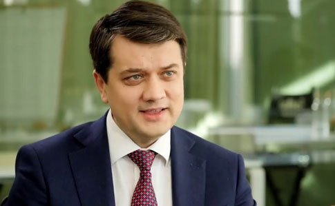 «Сьогодні про відставку уряду питання не стоїть», — Разумков