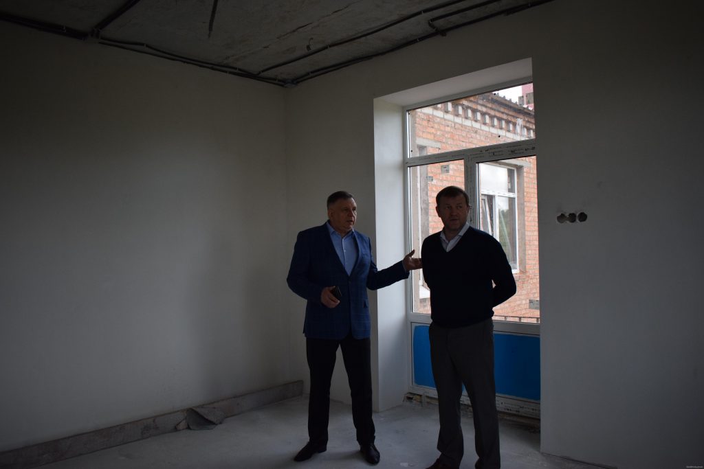 К ремонту Люботинского детского сада №5 привлекут больше рабочих