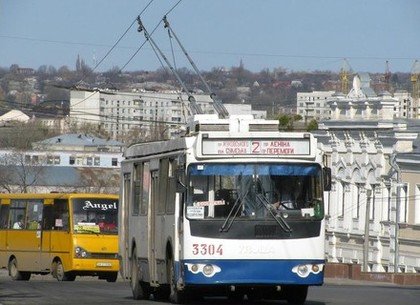 В Харькове возобновляют троллейбусный маршрут №2, а трамваи №5 и 6 не будут курсировать до мая