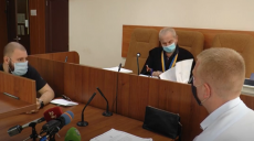На суд у справі про побиття працівника ЗМІ у Харкові не з’явився захисник обвинувачених (відео)