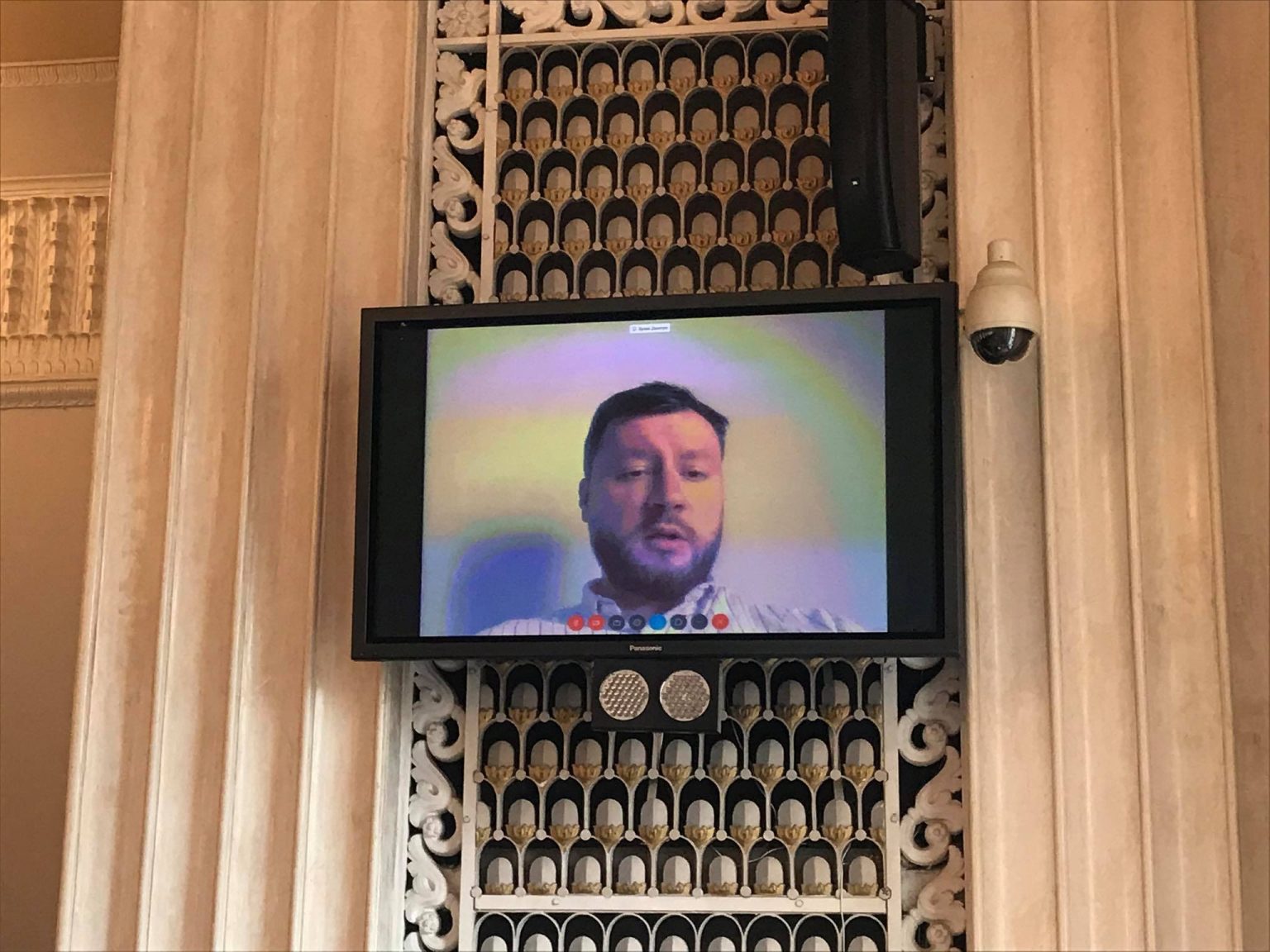 «Доплати медикам ніби є, але їх немає»: на сесії облради обговорили виплати хворим лікарям