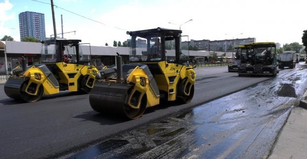 На улице Героев Труда продолжается ремонт дороги