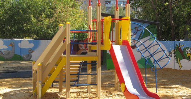 В Харькове установили полсотни детских и спортивных площадок
