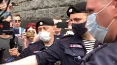 В Москве арест журналиста, подозреваемого в госизмене, обернулся массовыми задержаниями работников СМИ