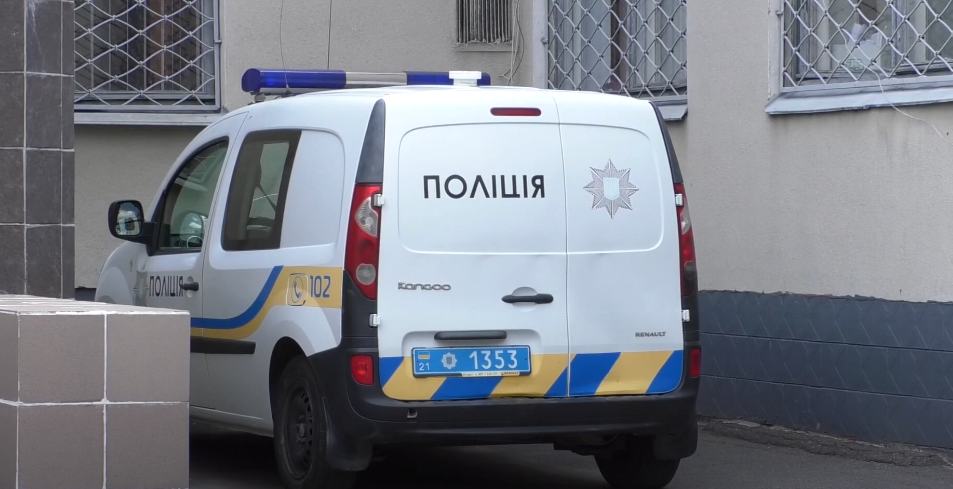 Працівники караоке у центрі Харкова прокоментували факт стрілянини (відео)