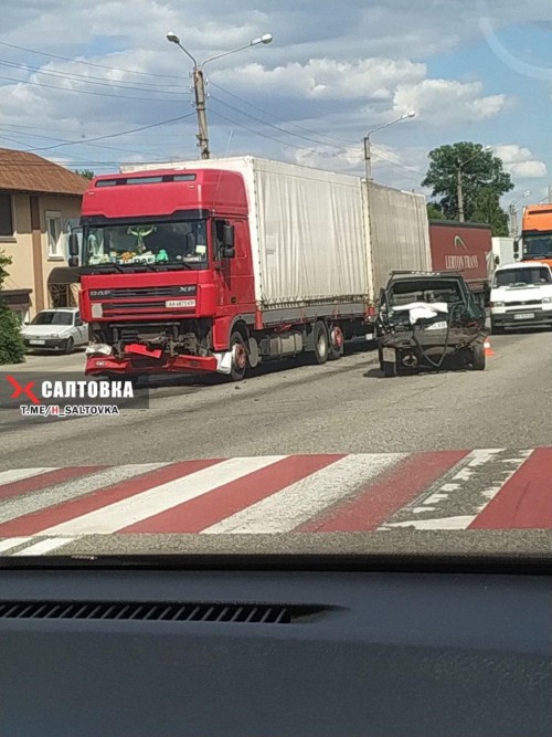 В Песочине произошла авария при участии фуры