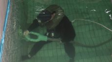 Харьковские курсанты-танкисты познакомились с водолазной подготовкой (фото)