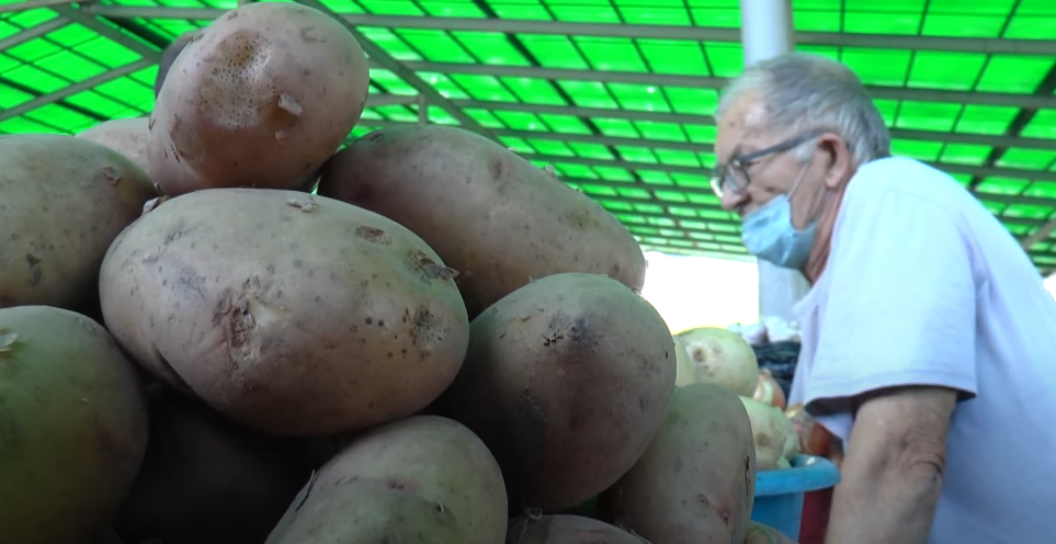 Наскільки у Харкові змінилися ціни на продукти для борщу (відео)