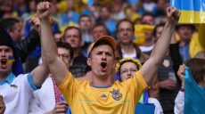 Футбольные фанаты могут вернуться на трибуны — Минздрав