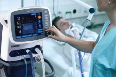 В больнице Харьковщины появились два новых аппарата ИВЛ