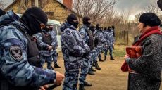 ФСБ задерживает крымско-татарских активистов