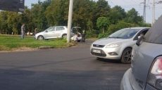 На Новых домах в Харькове столкнулись два автомобиля