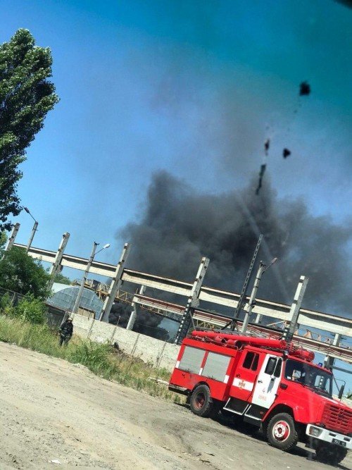 В Харькове за зданием цирка произошел пожар