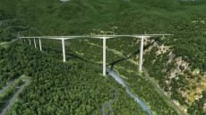 Мост высотой почти 200 метров: в Китае используют новые технологии (видео)