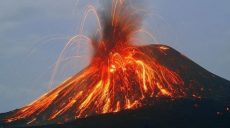 Извержение вулкана: на итальянском острове Стромболи два мощных взрыва (фото)