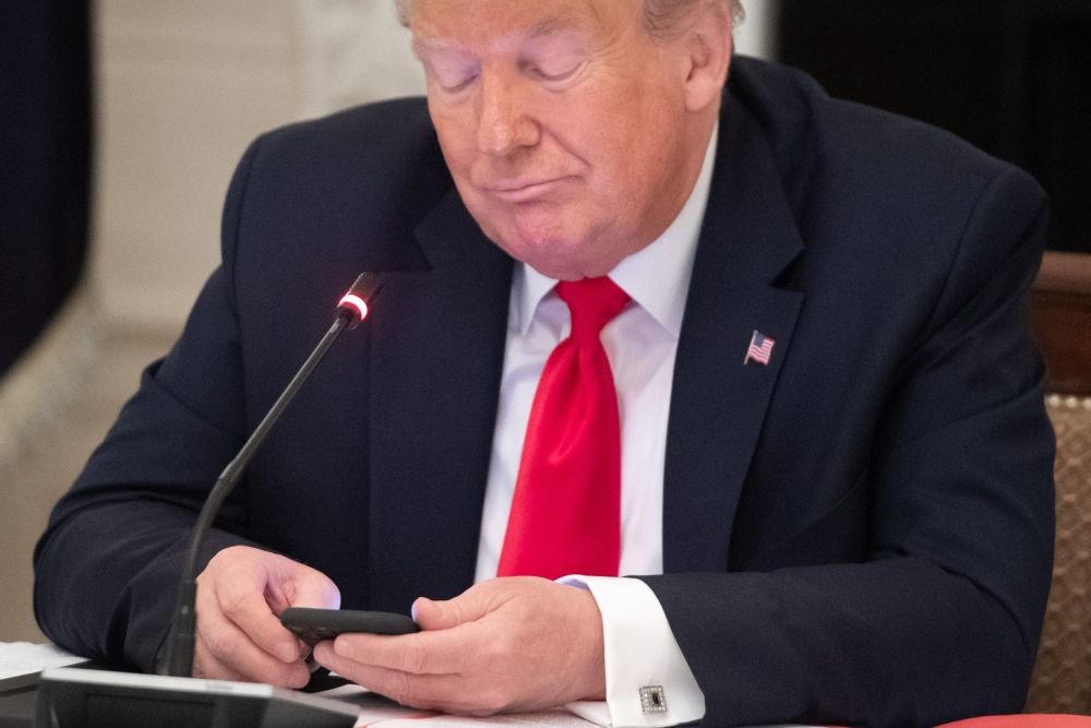 Трамп заявил, что заблокирует приложение TikTok в США, если его не продадут американской компании