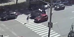 В интернете появилось видео аварии, в которой сбили пешехода (видео)