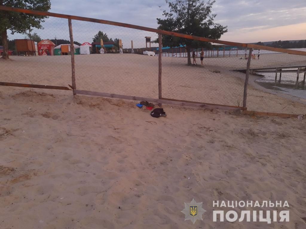 На Харьковщине 10-летний ребенок утонул в водоеме (фото)