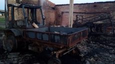 На Харьковщине подожгли подворье фермера (фото)