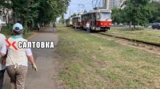 Конфлікт у трамваї на Салтівському шосе: кондуктор штовхнув пасажира у вікно